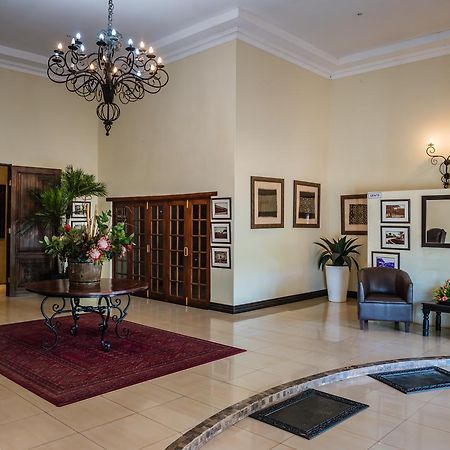 Royal Solwezi Hotel Exterior foto